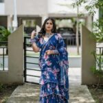 Shobanaa Uthaman Instagram - My look for Vijay television awards💙✨Thanks team 👇 Make up : @prakalya_bridal_studio Hair : @alima_makeupartistry Jewels : @chennai_jazz DOP : @mastermindsphotography . . . . . . . . . #tamilreel#tamil#tamilreels#tamilsong#reeltoreel#reelvideo#reelsinstagram#reelsindia#reels#reel#reelslife#reelitfeelit#reellife#kollywood#instagood#instavideow#saree#sareelove#TamilPonnu#trending#tamilcomedy#vijaytv#vijaytvserial#vijaytelevision#vijaytvshow#muthazhagu #vijaytelevisionawards Chennai, India