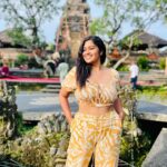 Shobanaa Uthaman Instagram - Saraswathi temple , Ubud 📍 . . . . . . . . . . . #chennai#ootd#bali#indonesia#fashionblogger#chennaimodel#vacation#kollywood#bollywood#chennaiblogger#saraswatitemple#potraitphotography#pose#instadaily#instagood#instacool#okbye#model#chennaimodel#modelling#saree#saree#tamilponnu#promoter#promotion#collaboration#vijaytv#vijaytvserial#vijaytelevision#vijaytvshow#muthazhagu Saraswati Temple