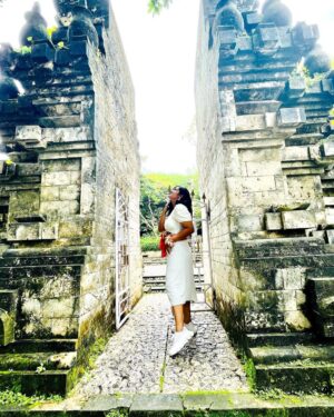 Shobanaa Uthaman Instagram - Uluwatu temple ,Bali 📍
 
.
.
.
.
.
. 
.
.
.
.
.
#ootd#chennaifashion#chennaifashionblogger#fashionblogger#chennaimodel#chennaiphotographer#kollywood#bollywood#chennaiblogger#potraitphotography#instadaily#instagood#instacool#okbye#model#chennaimodel#modelling#saree#saree#tamilponnu#promoter#promotion#collaboration#vijaytv#vijaytvserial#vijaytelevision#vijaytvshow#muthazhagu#bali#baliindonesia#vacation