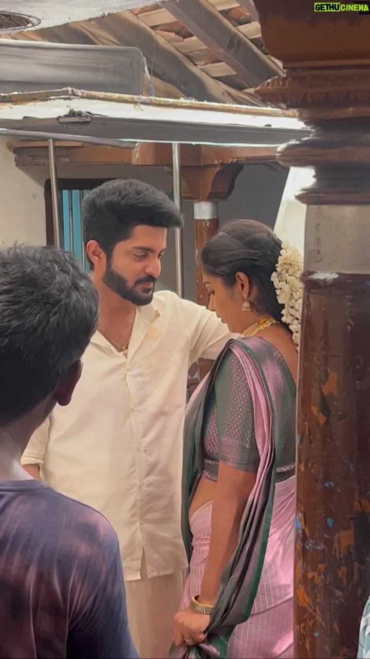 Shobanaa Uthaman - 39K Likes - When u visit ur Frds shooting spot Thambi Bhoomi wat a this pa ..who s pavam muthualaghu or bhoomi #vijaystars #frds #couplegoals