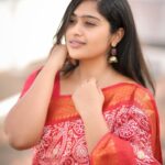 Shobanaa Uthaman Instagram - Be the love you never received ❤️‍🩹🤞🏻 PC : @prismatic_photography_7 Saree : @sriharidurgacollection . . . . . . . . . . . #chennai#ootd#kollywood#bollywood#pose#instadaily#instagood#instacool#model#modelling#saree#saree#tamilponnu#promoter#promotion#collaboration#vijaytv#vijaytvserial#vijaytelevision#vijaytvshow#muthazhagu Chennai, India