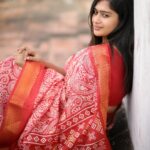 Shobanaa Uthaman Instagram - Someday..someone might come into your life and love you the way you've always wanted 🤞🏻❤️‍🩹 . . . . . . . . . . . #chennai#ootd#kollywood#bollywood#pose#instadaily#instagood#instacool#model#modelling#saree#saree#tamilponnu#promoter#promotion#collaboration#vijaytv#vijaytvserial#vijaytelevision#vijaytvshow#muthazhagu Chennai, India