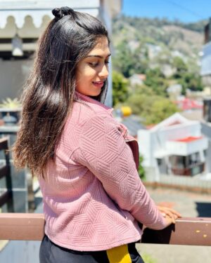 Shobanaa Uthaman Instagram - We are so distracted by how things end..we usually forget how beautiful the beginning was! 🤞🏻💯

.
.
.
.
. 
.
.
.
.
.
#chennai#ootd#chennaifashion##chennaimodel#chennaiphotographer#kollywood#bollywood#chennaiblogger#pose#instadaily#instagood#instacool#okbye#model#chennaimodel#modelling#saree#saree#tamilponnu#promoter#promotion#collaboration#vijaytv#vijaytvserial#vijaytelevision#vijaytvshow#muthazhagu