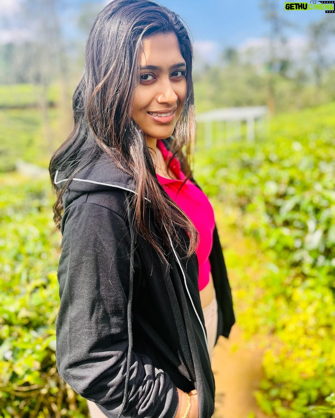 Shobanaa Uthaman - 15.1K Likes - Satisfy your soul not the society š¤āØ
.
.
.
.
.
.
.
.
.
.
.
#chennai#ootd#kollywood#bollywood#pose#instadaily#instagood#instacool#model#modelling#saree#saree#tamilponnu#promoter#promotion#collaboration#vijaytv#vijaytvserial#vijaytelevision#vijaytvshow#muthazhagu#wayanad#wayanadtrip