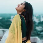 Shobanaa Uthaman Instagram - Don't grow up too fast too soon...save some time for dreaming 💯 . . . . . . . . . . . #chennai#ootd#kollywood#bollywood#pose#instadaily#instagood#instacool#model#modelling#saree#saree#tamilponnu#promoter#promotion#collaboration#vijaytv#vijaytvserial#vijaytelevision#vijaytvshow#muthazhagu Chennai, India