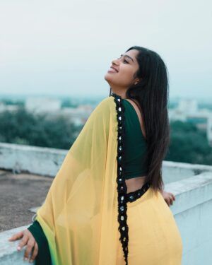 Shobanaa Uthaman Instagram - Don't grow up too fast too soon...save some time for dreaming 💯
 
.
.
.
.
.
. 
.
.
.
.
.
#chennai#ootd#kollywood#bollywood#pose#instadaily#instagood#instacool#model#modelling#saree#saree#tamilponnu#promoter#promotion#collaboration#vijaytv#vijaytvserial#vijaytelevision#vijaytvshow#muthazhagu