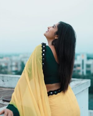 Shobanaa Uthaman Instagram - Don't grow up too fast too soon...save some time for dreaming 💯
 
.
.
.
.
.
. 
.
.
.
.
.
#chennai#ootd#kollywood#bollywood#pose#instadaily#instagood#instacool#model#modelling#saree#saree#tamilponnu#promoter#promotion#collaboration#vijaytv#vijaytvserial#vijaytelevision#vijaytvshow#muthazhagu