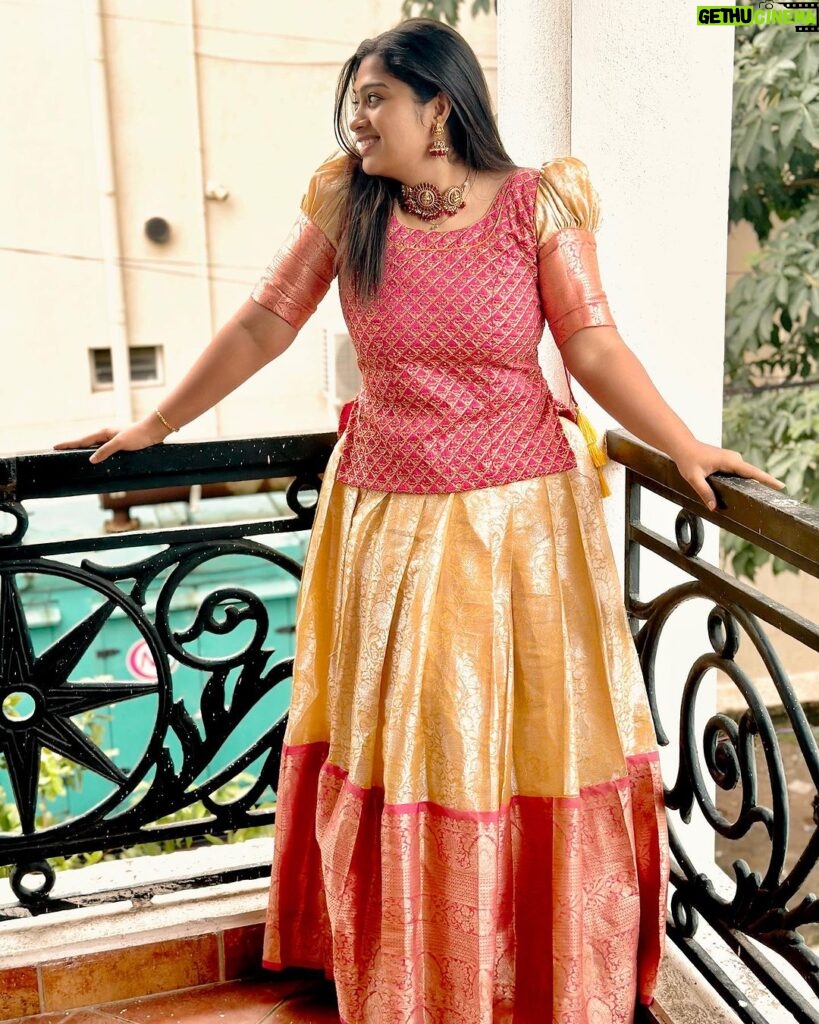 Shobanaa Uthaman Instagram - We don't even ask for happiness, just a little less pain! ❤️‍🩹 Dress : @faamysfashions Jewel : @gold_copy1486 . . . . . . . . . . . #chennai#ootd#kollywood#bollywood#pose#instadaily#instagood#instacool#model#modelling#saree#saree#tamilponnu#promoter#promotion#collaboration#vijaytv#vijaytvserial#vijaytelevision#vijaytvshow#muthazhagu Chennai, India