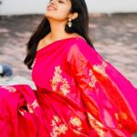 Shobanaa Uthaman Instagram – You invite more miracles into your life by being grateful for everything 🤗💗
Saree : @kalpana_collection___________ 
Photography: @walkthrough_photography 
 
.
.
.
.
.
. 
.
.
.
.
.
#chennai#ootd#kollywood#bollywood#pose#instadaily#instagood#instacool#model#modelling#saree#saree#tamilponnu#promoter#promotion#collaboration#vijaytv#vijaytvserial#vijaytelevision#vijaytvshow#muthazhagu Chennai, India