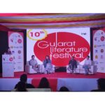 Shraddha Dangar Instagram - અમર બલિદાનથી કસુંબો ફિલ્મની યાત્રા વિજયગીરી બાવા અને ટીમ કસુંબો, શ્રદ્ધા ડાંગર, રોનક કામદાર, રામ મોરી રજુઆત : કિંજલ શાહ કસુંબો ફિલ્મ બનવાની યાત્રા અને ફિલ્મનું ટ્રેલર જોઈને લોકોએ પોતાનો પ્રેમ પણ આપ્યો. #gujaratmediaclub #gujaratliteraturefest #gmc #vijaygiribava #vijaygirifilmos #raammori #shradhadangar