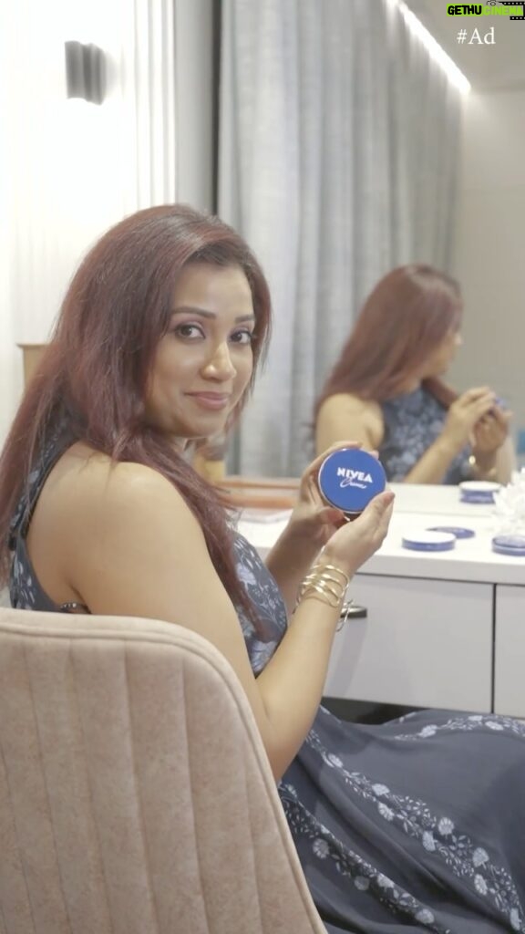 Shreya Ghoshal Instagram - Just like a timeless melody; authenticity and OG vibes elevate every note in life. Here’s to @niveaindia’s Creme, a beloved companion that’s been a trusted partner for that extra care for decades. This winter, say yes to a cult favourite and get nourished and moisturized skin. Let #TheOGs work wonders!💙✨ #NIVEACreme #OGCream #ExtraCare #Ad