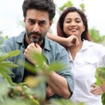 Shreya Ghoshal Instagram - #happychildrensday! My buddy @shekharravjiani and myself want to remind you beautiful people to live more, laugh more and keep that crazy kid in you alive always! Our song #VaariVaari drops on 17th November at 12.00am! Can’t wait? Neither can we ❤️ #3DaysToGo #ShreyaGhoshal #ShekharRavjiani #NewMusic #friendship #dosti #memories #love #happiness