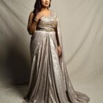 Shreya Ghoshal Instagram - Sona kitna sona hai sone jaisa mera mannn💛 Outfit: @rachitkhannaofficial @pr_vartika Jewellery: @azotiique Stylist: @stylebysaachivj Styling Team: @styledbynikinagda @sanzimehta777 Photographer: @harshphotography11