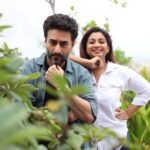 Shreya Ghoshal Instagram - #happychildrensday! My buddy @shekharravjiani and myself want to remind you beautiful people to live more, laugh more and keep that crazy kid in you alive always! Our song #VaariVaari drops on 17th November at 12.00am! Can’t wait? Neither can we ❤️ #3DaysToGo #ShreyaGhoshal #ShekharRavjiani #NewMusic #friendship #dosti #memories #love #happiness