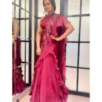 Shreya Ghoshal Instagram - 🌸💐🌺 Outfit: @prashantikumarlabel Jewellery: @sorayaajewels_ Stylist: @stylebysaachivj Team: @sanzimehta777 @styledbynikinagda Hair: @maggie_hairstylists1989 Mua: @tessiequiney