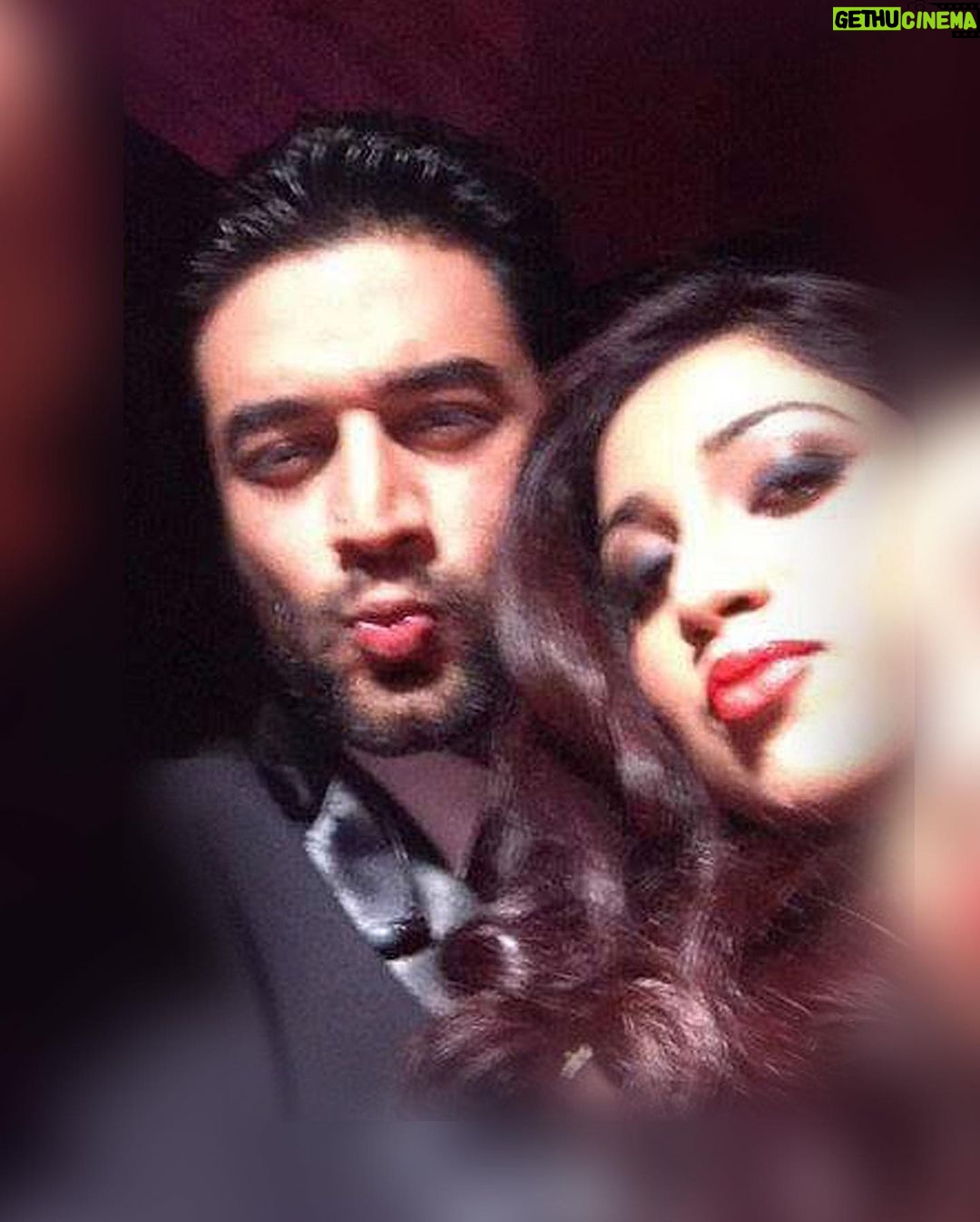 Shreya Ghoshal Instagram - Come ‘VAARI VAARI’ with us on the 17th of November 2023 🩵 @shekharravjiani @garuudaamusiic #vaarivaari #shreyaghoshal #shekharravjiani #avinashchauhan #rishabhsharma #friendship #dosti #memories #goodtimes #music @garuudaamusiic
