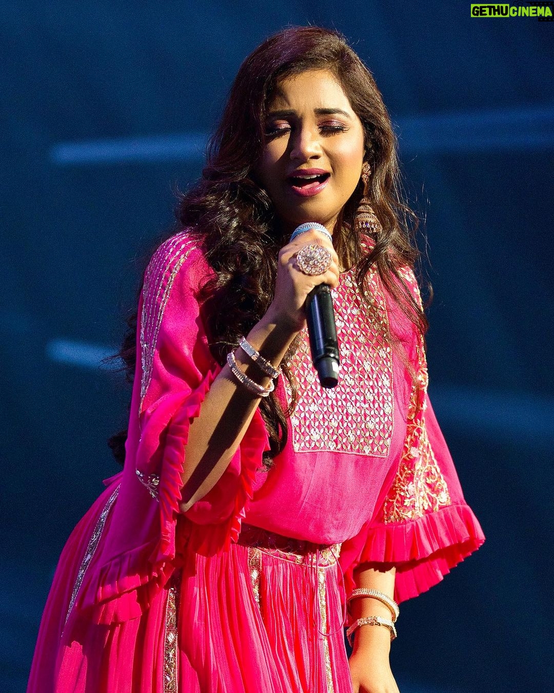 Shreya Ghoshal Instagram - Thank you @sionnahpretcouture for the beautiful outfits you have done for me from my concerts tours to Indian Idol shoot💚♥️🩷 Jewellery: @azotiique Stylist: @stylebysaachivj Asst.: @styledbynikinagda @sanzimehta777 Credits for the green lehenga look- Photographer: @yashpawarr07
