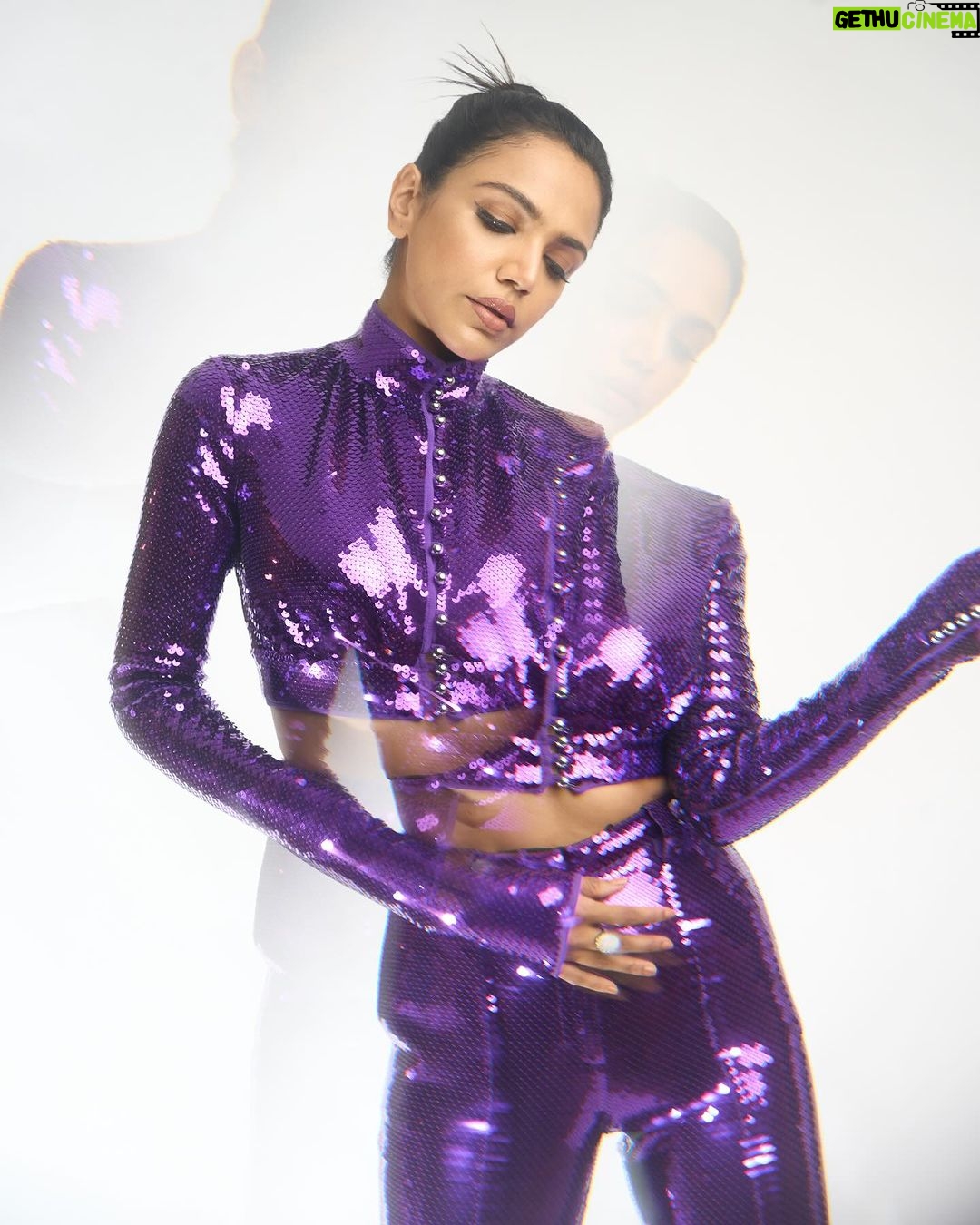 Shriya Pilgaonkar Instagram - Back to the future👾 GQ Men Of The Year 2023 @gqindia 💜 📸 @palashsverma @stillstudios_ Styled by @bombaebyaisha Look @hm @rabanne Assisted by @ng_shooter Makeup Ravi Jadhav Hair @darshanamule #GQMenoftheyear2023 #rabanneHM #hmindia #Ootn #Purple #ShriyaPilgaonkar #GQMOTY2023 #Futuristic