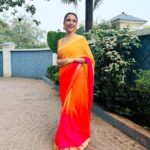 Shriya Pilgaonkar Instagram - I call this the sunrise-sunset saree 🍊 🍋 Day 2 Promotions #DryDay @primevideoin streams 22nd December Halla macha Diya ❤️‍🔥Thank you for the love ! College festivals make me so nostalgic . Had a wonderful day chatting and dancing with the students ! 🥂 📹@ikshitpatel Hair @darshana.mule Makeup - yours truly Styled by @supriyapilgaonkar Earrings and rings @misho_designs #Promotions #DryDayonPrime #Ootd #Saree