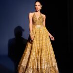 Shriya Pilgaonkar Instagram - 🐅 This stunning dress is from the @shantibanaras new collection that Champions Tiger Conservation Efforts In India Shot by @dieppj Stylist @bombaebyaisha Makeup @makeupbysimransadarangi Hairstylist @misheetasanghvi Outfit @shantibenaras @elevatepromotions Jewellery @amrapalijewels #ShantiBenaras #Indian #stylediaries