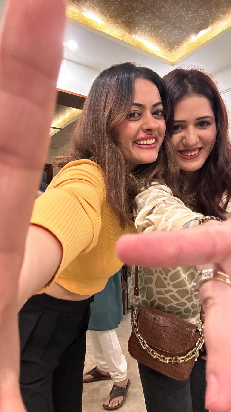 Shruti Sodhi Instagram - Happy Birthday motto, my all time entertainer and my mosquito killer😝You bring joy and so much power to every room you step in. your presence has made every joy sweeter and every burden lighter. Our friendship is a treasure that I hold close to my heart❤️ may all your dreams and aspirations come true. Continue to be the bright light that you are in this world. Thank you for being my rock and my unpaid therapist 🫶🏻😘 for always making me laugh 🤗🤗 @aslishrutisodhi