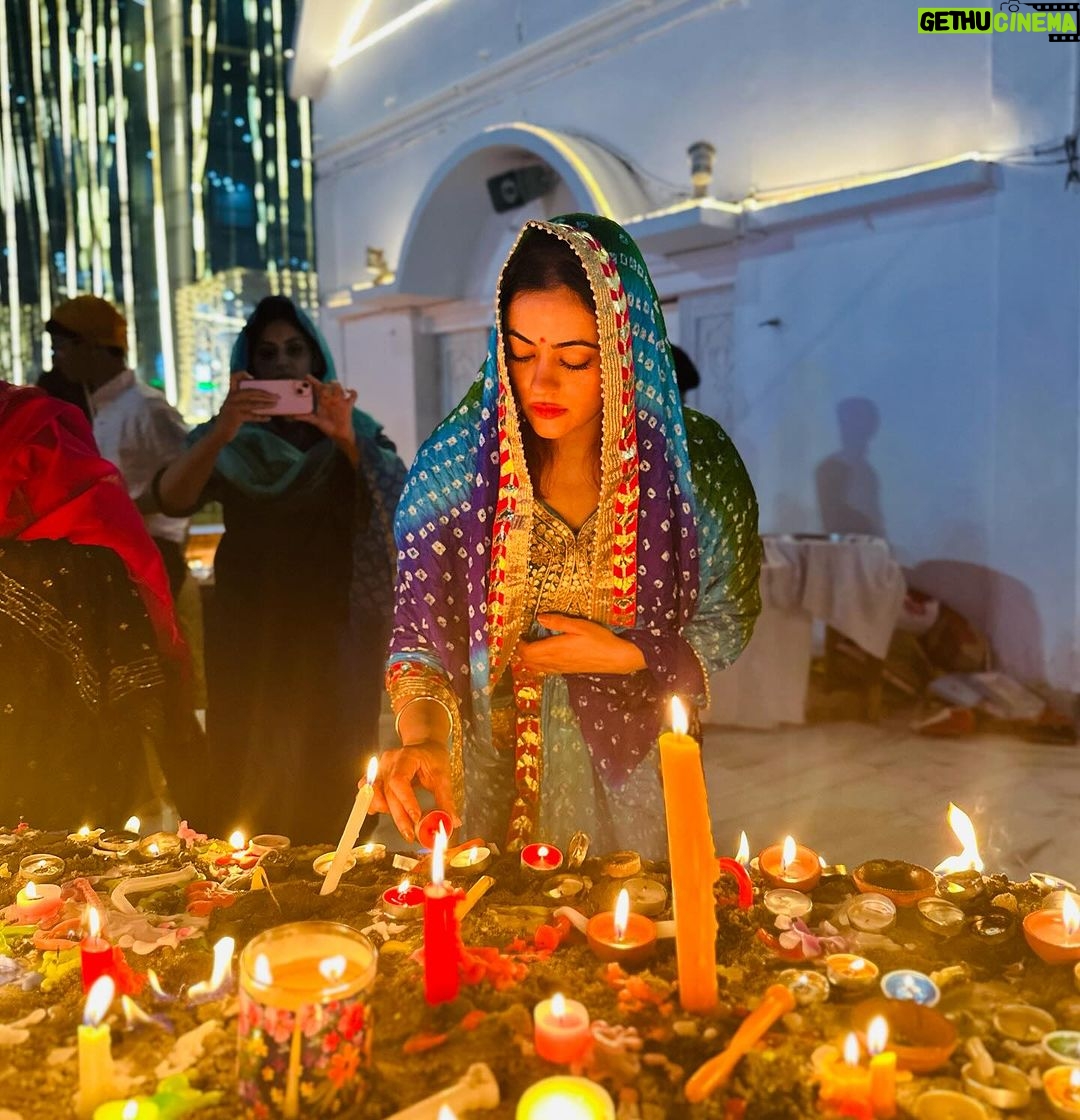 Shruti Sodhi Instagram - Happy diwali and happy bandi chhor divas. Love and light to you and your loved ones ✨🪔✨ #diwali #light #shrutisodhie