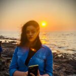 Shruti Sodhi Instagram - A moment from one fine evening ❤️ #throwback #shrutisodhi #sunset