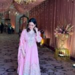 Shruti Sodhi Instagram - No day wedding is complete without that baby pink suit 🩷 #shrutisodhi #pink #winterwedding #guntazsilkstore