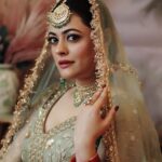 Shruti Sodhi Instagram - 🌟✨🌟✨ #shrutisodhi #barcode #makeup #hair #bridallook #shoot Outfit- @scarlet_by_shrutijamaal Makeup hair- @barcodesalon Jewellery- @santramsjewelry 📸- @elevators_global