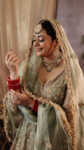 Shruti Sodhi Instagram - Our talented makeup and hair team dolling up @aslishrutisodhi mam for a photoshoot ✨ Book your appointment NOW ✨ . . . Outfit- @scarlet_by_shrutijamaal Makeup hair- @barcodesalon Jewellery- @santramsjewelry 📸- @elevators_global #makeupoftheday #makeupartist #makeuptutorial #makeuptransformation #makeup #eyemakeup #eyemakeuplook #salon #hairstylist #hairdo #weddingmakeup #partymakeup #barcodesalon