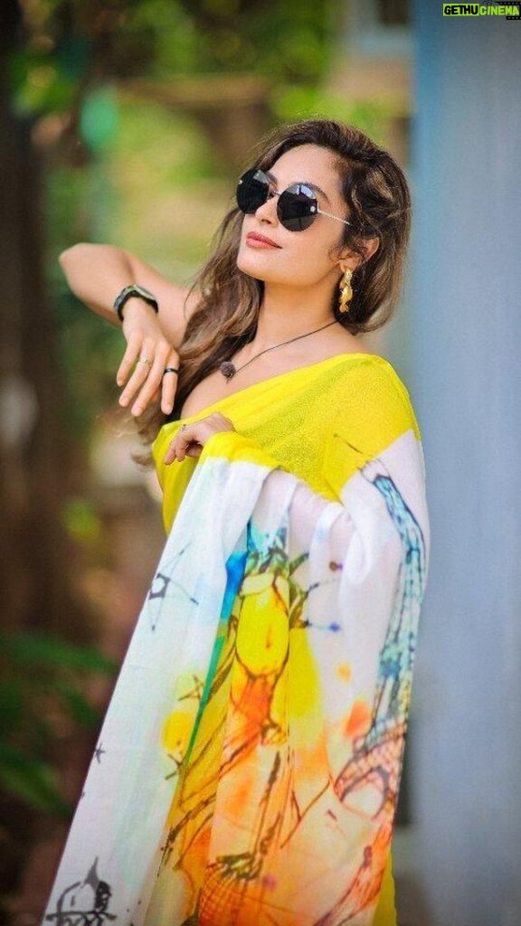 Shrutika Instagram - WHIMSY WONDERS Pure Mul Cotton Saree Whimsy Wonders stands out in the Mood Swings collection as a bright and adventurous yellow mul cotton saree, adorned with the intricate prints of the seven wonders of the world on the pallu❤️ This saree is a celebration of human ingenuity and the joy of exploration, encapsulated in a light and airy fabric that promises both comfort and style✨ ORDER at www.thariibyshrutika.com #WhimsyWonders #SareeCollection #Saree #Navrang #Shrutika #Thariibyshrutika