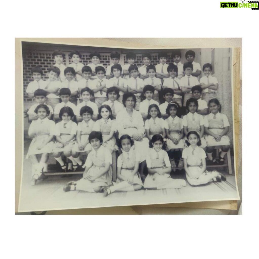 Shweta Bachchan Nanda Instagram - WHERE’s WALDO? Class photo: Bombay Scottish School circa 1980’s. ( hint- all the tall girls were made to sit on the floor )