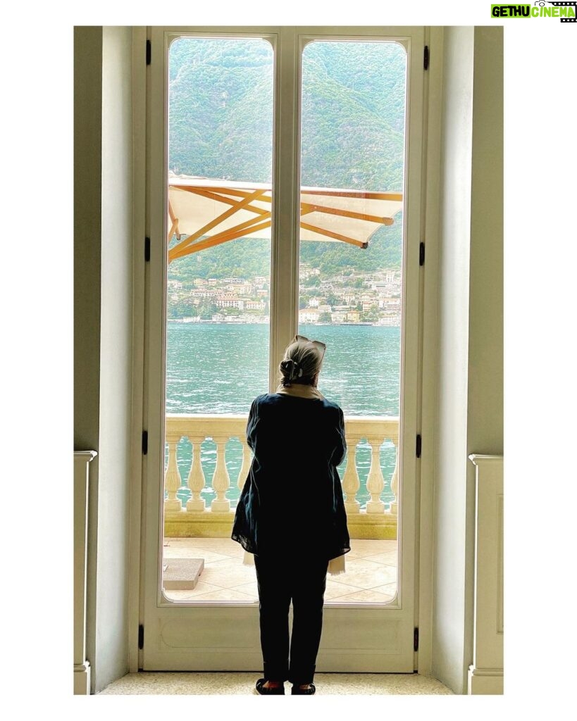 Shweta Bachchan Nanda Instagram - Mama, at the window ♥️