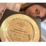 Shweta Basu Prasad Instagram - Thank you @societyachieversmag for the recognition 😊❤️ #indialockdown @imbhandarkar @zee5 @aahanakumra @_prat @saietamhankar @penmovies . 📸 @iamwolfienair Cheering by Maa