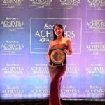 Shweta Basu Prasad Instagram - Thank you @societyachieversmag for the recognition 😊❤️ #indialockdown @imbhandarkar @zee5 @aahanakumra @_prat @saietamhankar @penmovies . 📸 @iamwolfienair Cheering by Maa