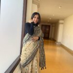 Shweta Basu Prasad Instagram - So happy to be here at @filmbazaarindia as a panellist this year. I’ve been attending @iffigoa since 2007, but this is my first time at the bazaar. South Asia’s largest film market where you can pitch your script, work in progress film for co-production, finished film that can be pitched for festivals and distribution. Documentaries, shorts and features. Great place to network, interact and have wonderful conversations with like minded people from across industries, globally. Goa