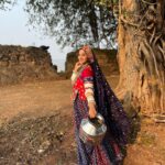 Shweta Mahadik Instagram - Creating and playing different characters everyday… #handmade Outfit: @shwetmahadik 📸: @loki_exclusive