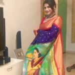 Shweta Mahadik Instagram - Handpainted with love…. #sareelove