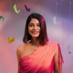 Shweta Mahadik Instagram – In the digital age, social media has become a powerful platform for creativity and self-expression. While mainstream influencers and popular trends dominate the online landscape, there is a hidden treasure trove of offbeat creators who are pushing the envelope, redefining norms and also entertaining people. 

This edition’s cover story explores the journey of four such content creators who are using the power of content creation to entertain and engage audiences like never before. @propertytransactionguru is selling properties with the help of Instagram Reels, @neeraj__ is harping on challenges to engage audiences, @shwetmahadik is making fashion affordable with her DIYs, and @dipraj_jadhav_edits is making us laugh with his funny, relatable and quirky mashups. These creators exemplify the thought that creativity and talent have no boundaries. 

Download the magazine and swift through these pages to get a better understanding of how they have gone ‘Beyond the Feed’ to ensure that content creation has no boundaries.

Editor: Mrinil Mathur Rajwani @digitalchhokri
Photographer: @pygupta 
Styled: @ritikasachdevaa
Styling Team: @jasslinkaur @thatclichechic @parthvvaaayyyyyy
HMU: @makeupartist_rashilodha 
Production: @qissastudios

On Bhavesh 
Shirt @zara 
Pants @zara
Shoes @neemansofficial

On Dipraj 
Shirt @esthreall
Pants @freakinsindia
Shoes @thesouledstore
Jewellery @dripproject.co 

On Shweta 
Dress @arokaofficial 
Footwear @thealter.in
Jewellry @blingthingstore 

On Neeraj 
Jacket @mandem.in 
Denim @the.misnomer
Shoes @thesouledstore
Jewellery @dripproject.co 

#socialketchup #skmagazine #contentcreators #influencers