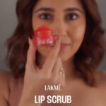 Shweta Tripathi Instagram – #AD / Husshhh Husshhh! The secret’s out!
The ultimate lip lovin’ ritual for Luscious Lips, cuz’ #LipsDontLie!
 
My current obsession, the new lip care range by @lakmeindia to buff, moisturise, and flaunt a perfect pout.
 
Can’t get enough of the mask, scrub, and lip & cheek tint for velvety-finish like silky soft lips. 👄 

What are you waiting for? Shop from Nykaa now.
 
#Sponsored #Lakmē #LakmēLipLove #LakmēLipCare #LipCare #LipCareRegime #LipScrub #LipMask #LipTint #CheekTint #WinterSkincare #Lakme #LakmeSkincare