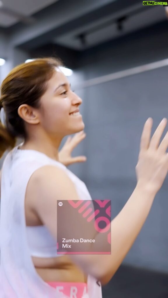Shweta Tripathi Instagram - Ingredients to the perfect Battatawada mix- Pehla warm up, phir thoda dance, phir kaafi intense aur phir cool down. Now that’s the wrap to a perfect workout, Battatawada style! Don’t forget to do a little dance and tune into #YourWorkoutMix on @spotifyindia, to find a personalized mix for every mood! Here’s how you can find your personalized workout mix: 1. Open Spotify 2. Click on the search bar 3. Feeling energetic? Search ‘Energetic Workout Mix’ 4. Tap the play button, and you’re all set! #ad #YourWorkoutYourMix #Spotify #collab #SpotifyPartner