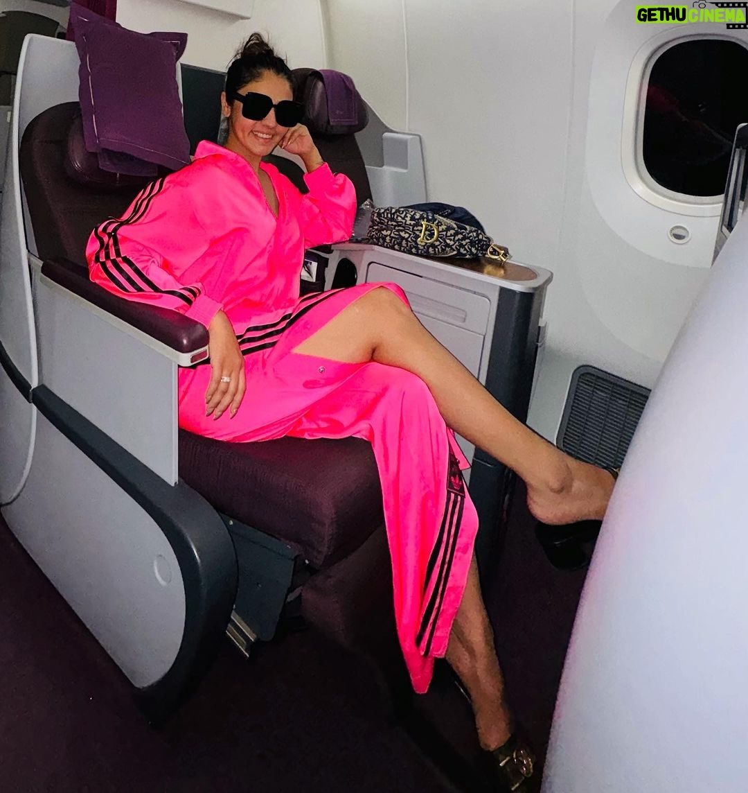Sidhika Sharma Instagram - #vacaymode#travelgram🫶 Thai Airways@Suvanphum Airport