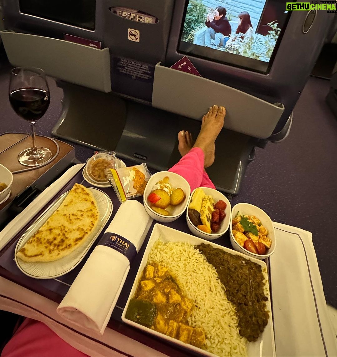 Sidhika Sharma Instagram - #vacaymode#travelgram🫶 Thai Airways@Suvanphum Airport