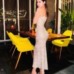 Sidhika Sharma Instagram - When they say :look so beautiful , so elegant, just look like a woow 😝😉 WOOBAR BALI Seminyak