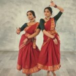 Sija Rose Instagram - Thanking few amazing people for their time and effort . @rajeshkodungallurmakeupstudio for doing a pretty makeover @vishnu.chandrabose curating beautiful shots @k_squad_dance_studio for accommodating us at this lovely floor @ekthasidharth being a cool dance buddy . #dancer #dance #indianclssical #classical #classicaldance #indiandance #trending #saree #dancesaree