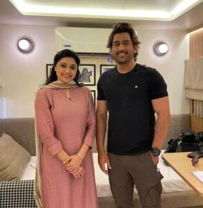 Sija Rose Instagram - My TAAAADAAAAAAA - Whistle Podu moment of the year!! The opportunity to have shared a screen with our very own M S DHONI #mahi @mahi7781 . Just GRATEFUL to universe for showering some best moments like these , giving me hope that ‘good things come your way’ just pray or manifest or just BELIEVE! . Thank you @castmeperfect for this! Mumbai - मुंबई