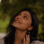 Sija Rose Instagram - Last of … 🧩 of my ❤️ Photo : @parvathy.prasad_ Styling @styledby_al_ Mua @bridalmakeup_by_sreegeshvasan Venue @poemsthecafe