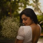 Sija Rose Instagram - 🧩 of my ❤️ . Captured by : @parvathy.prasad_ Styled : @styledby_al_ @amritha_lakshmi___ Mua: @bridalmakeup_by_sreegeshvasan Venue: @poemsthecafe