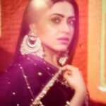 Simi Chahal Instagram - parde mai rehne do…😌🥰 Suit : @the_rosegirl Jewellery : @ajewelsbyanmol Photographey : @maniksharma.cc Hair : @krishna.hairstylist Makeup : @prabhakarchande_makeupartist