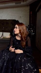Simi Chahal Instagram - bts 😌✨

Lehnga : @aliwarofficial 
Jewelry : @theurbanglitter 
HMU : @damsel_makeupcrew 
Photography : @kunwararorax